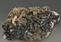 Кристаллы апофиллита, ильваита и кварца на породе - «globural.ru» - Рузаевка