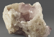 Кварц аметистовый с кальцитом - «globural.ru» - Рузаевка